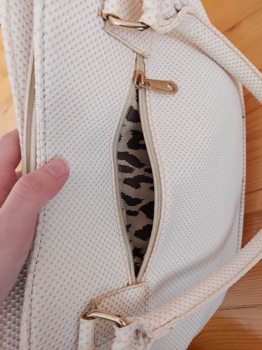 Дамска бяла чанта