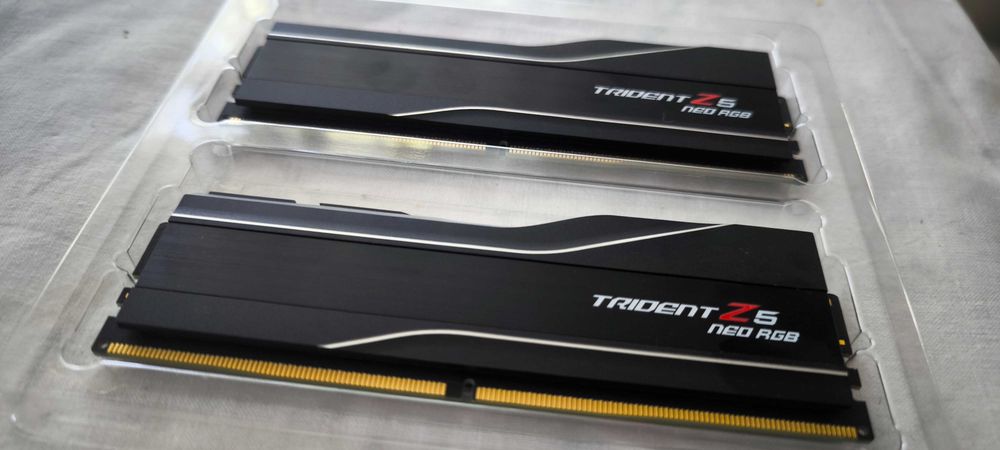 G.Skill Trident Z5 Neo RGB 32GB DDR5 6000MHz CL30 Dual Channel Kit