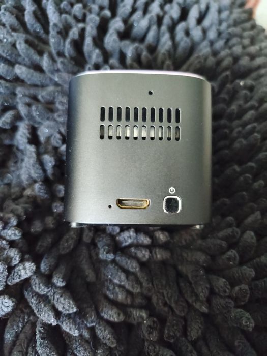 Mini DLP  Video proiector cu android