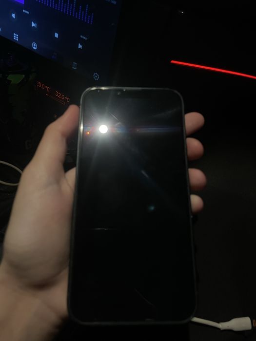 айфон 13 срчоно