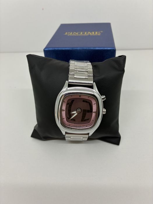 Часы y2k archive type Красные