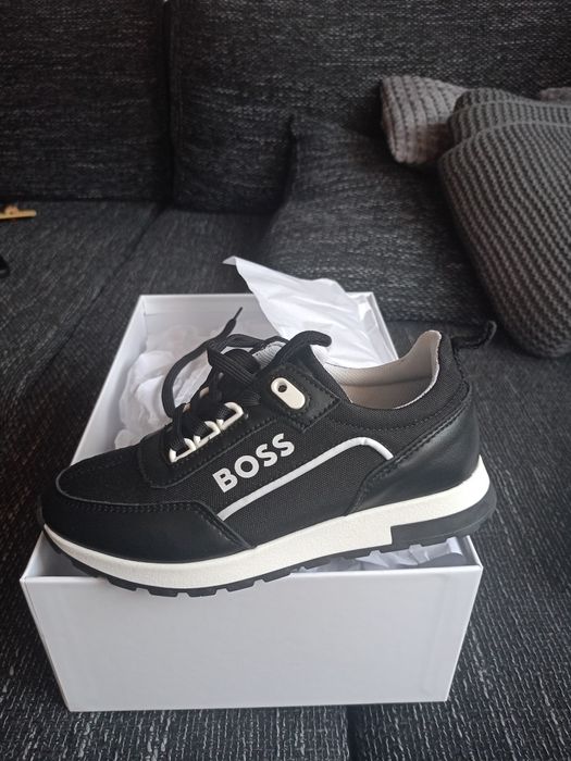 Детски обувки  и сандали Boss