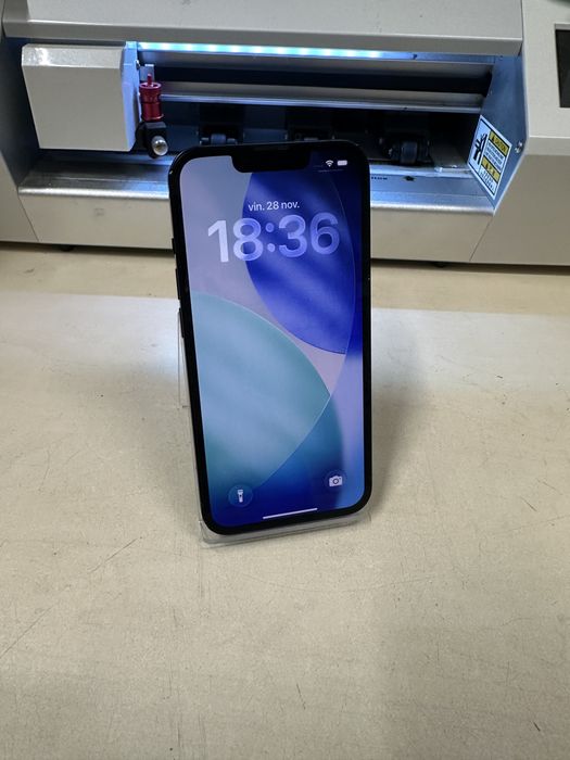 Iphone 13 / 128 gb / 100 % baterie / folie sticla cadou