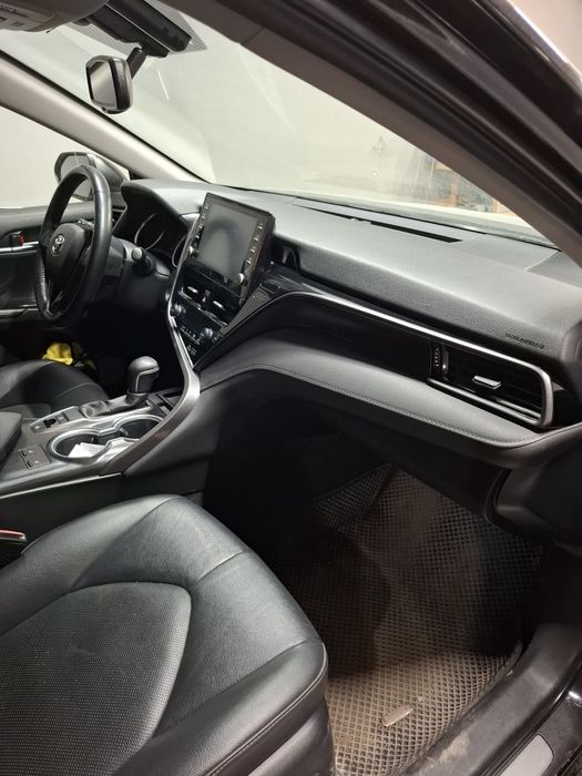 Перетяжка панели автомобиля