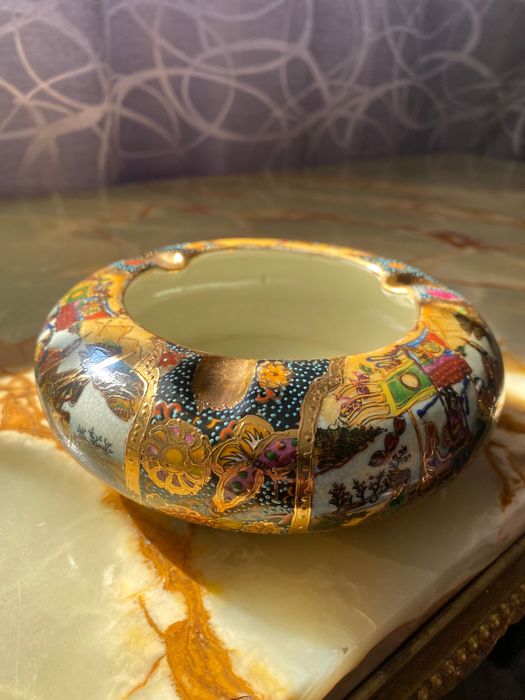 Голям пепелник Японски порцелан SATSUMA