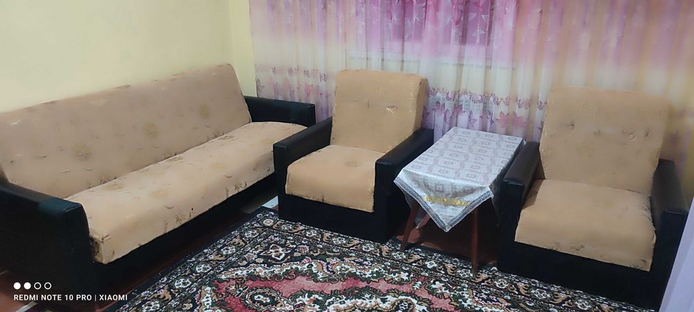 Диван сотилади советский раскладной!