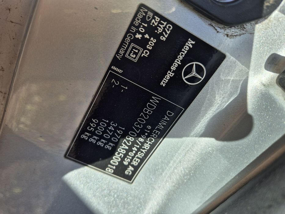 Преден калник за Mercedes C class W203 Coupe