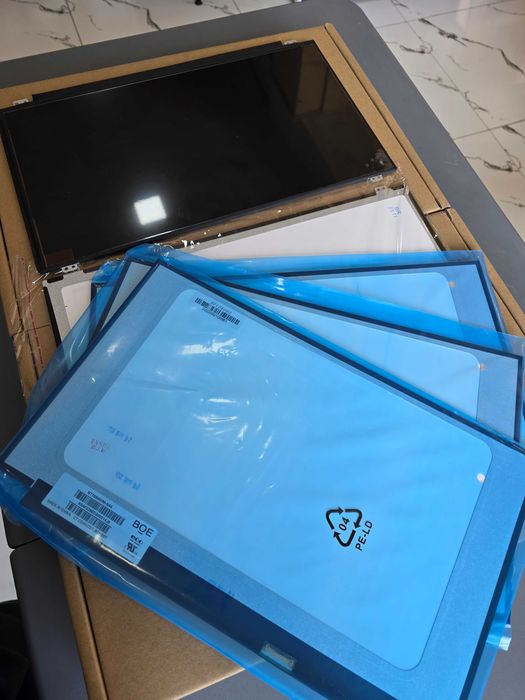 Noutbuklar uchun ekranlar optom naxlarda