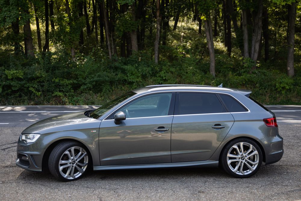 Audi A3 Sportback QUATTRO 2.0 Diesel S-Line 150 CP