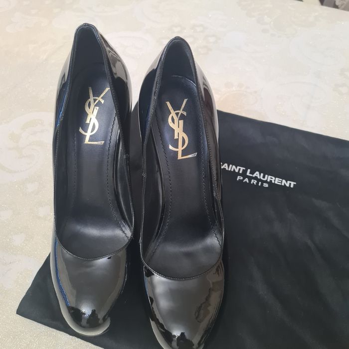 Оригинальные каблуки от Yves Saint Laurent