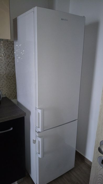 Mobilă bucătărie complet utilată nouă