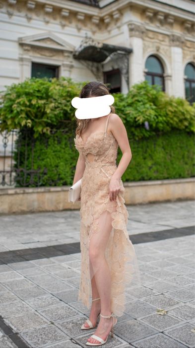 Абитуриентска рокля