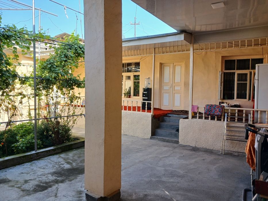 3.9sotix hovli 7xonali uy-joyi sotiladi