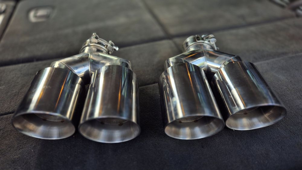 Насадки выхлопа одинарные, раздвоенные