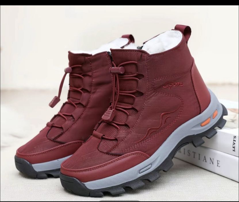 Зимние женские ботинки