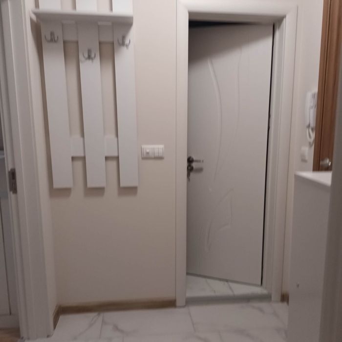 Дава се под наем Двустаен апартамент в Пловдив, Южен - 65 кв.м за 408 € - Снимка #4