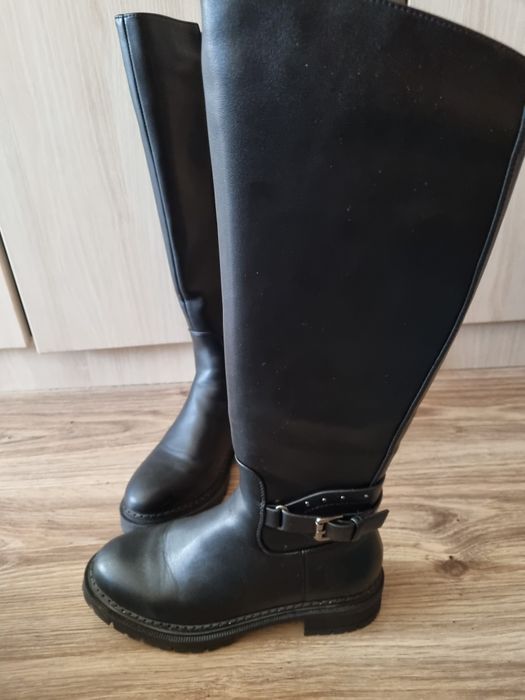 Продавам ботуши U.S. Polo Assn