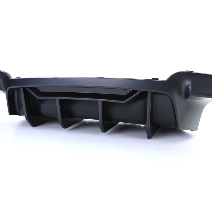Difuzor spate Duplex Matt potrivit pentru BMW 5er F10 F11 550i M550d
