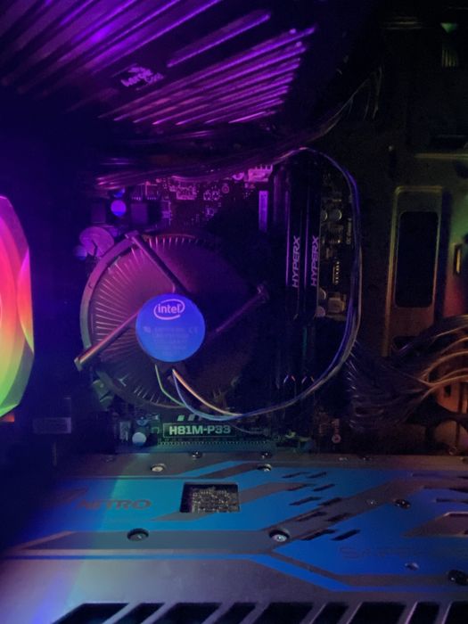 Vand placa de baza HB1M-P33 MSI +procesor intel i5 4570