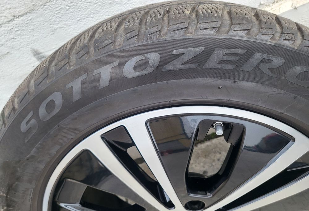 Jante aliaj Mercedes R17, anvelope Pirelli 225 55 17