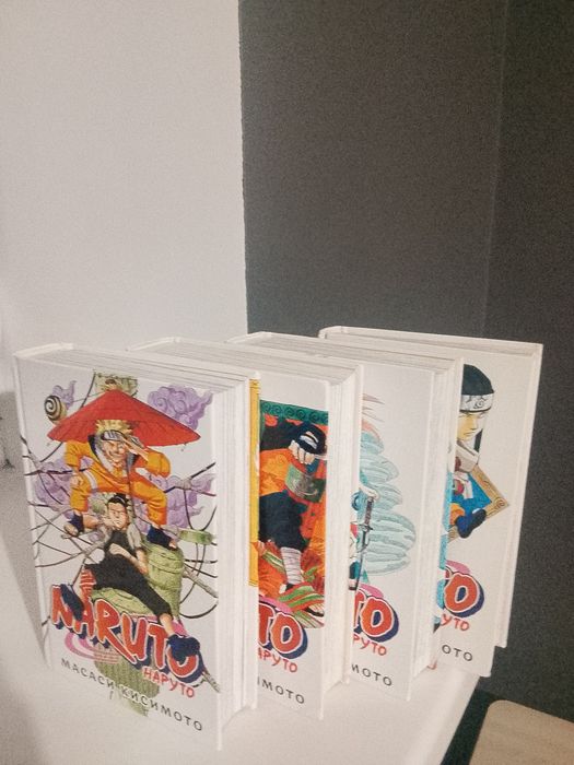 Продаю 4 тома по Naruto