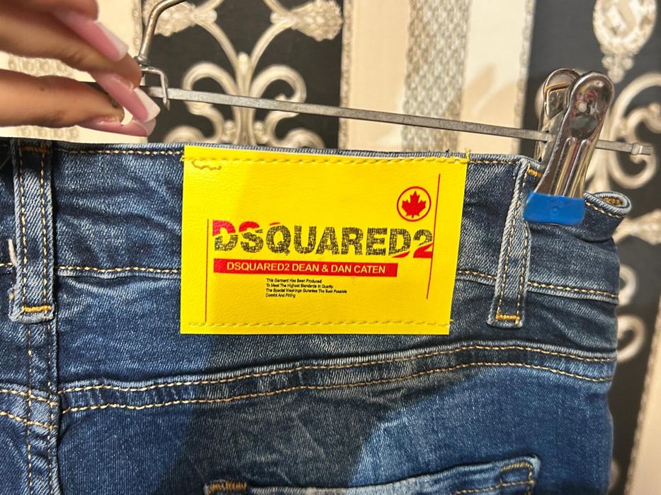 Blugi Dsq bama marimea 30 livrare oricunde in tara