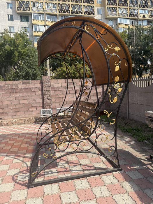 Качели новая кованная