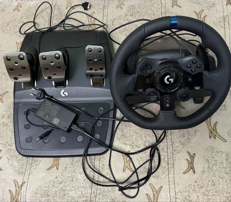 Vand volan+ pedale Logitech G923