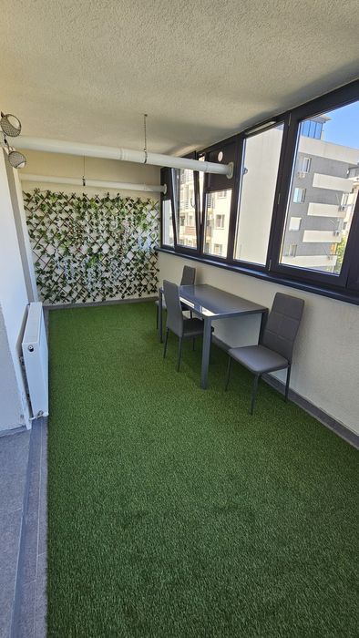 Garsoniera spatioasa cu terasa inchisa