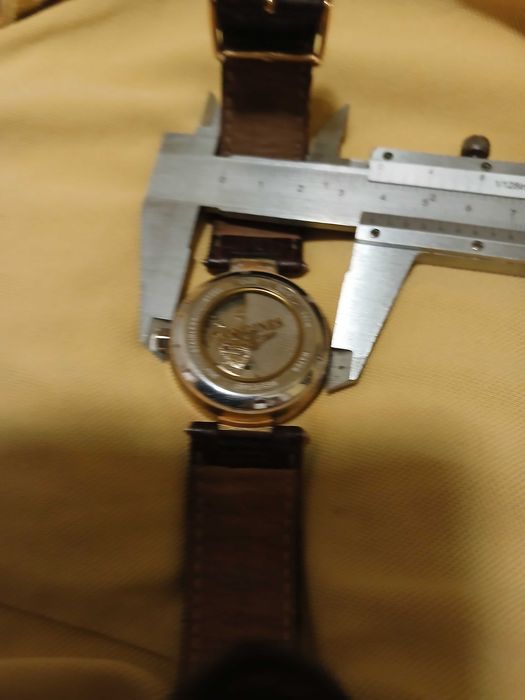 Ceas   de  mana  "Longines "