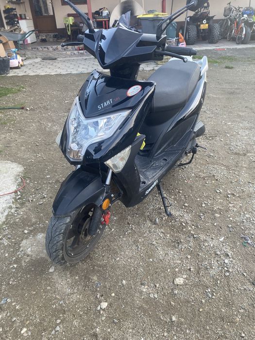 Vand scuter cu acte