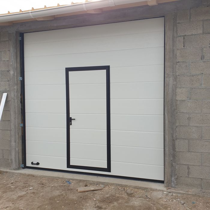 Usi de garaj si automatizari Neamt