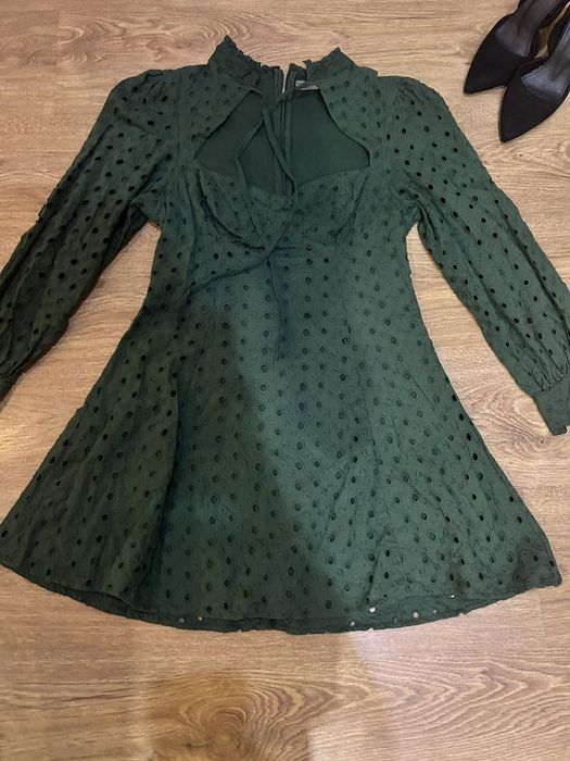 Зелена рокля asos mango