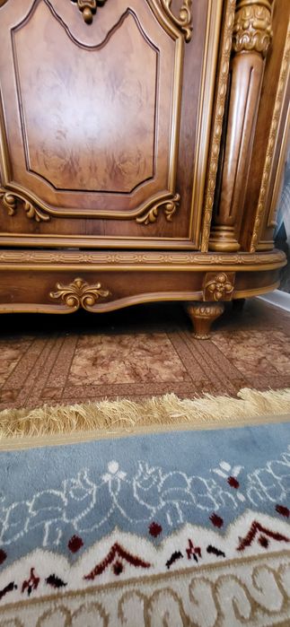 Посудный шкаф сервиз