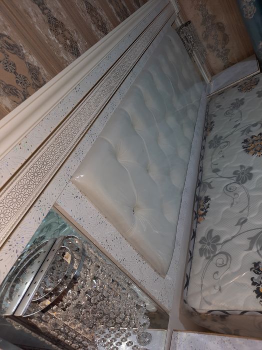 2kishilik spalniy mebel sotiladi. Xolati yangi