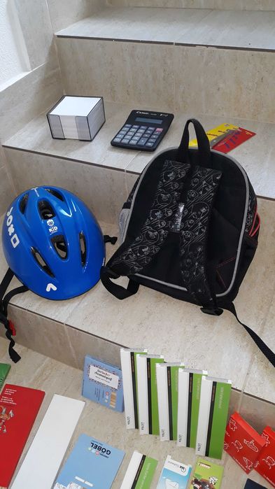 Rechizite pentru copii si obiecte de birotica ,noi.