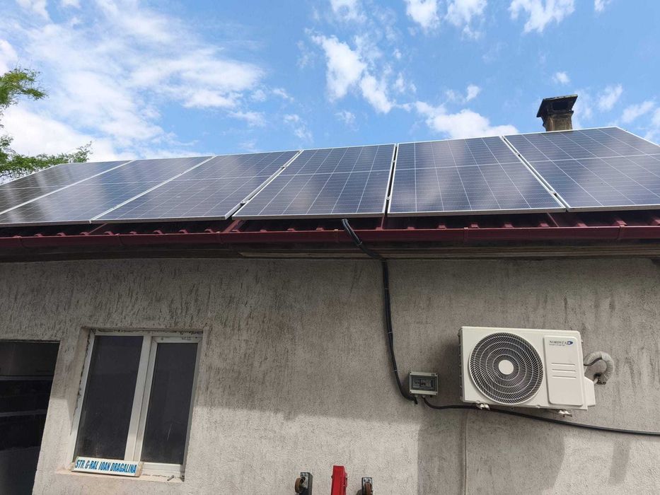 6 panouri fotovoltaice  Canadian Solar CS6.1-72TD-605