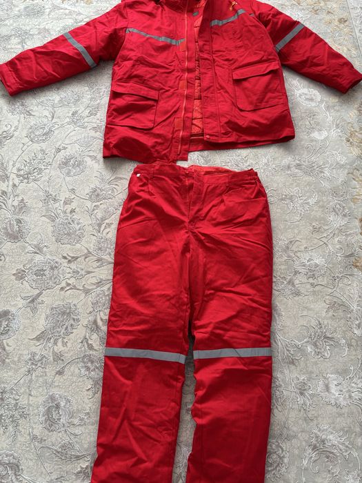 Продам спецовку.