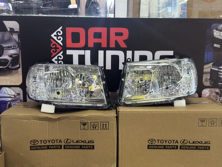 Фара Toyota Land Cruiser 100