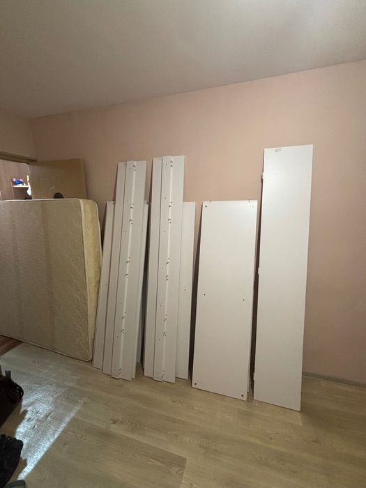 Двуспальная кровать