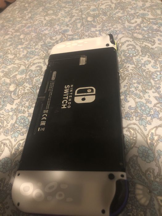 Nintento switch impecabil cu cont fortinte cu peste 100 de skinuri