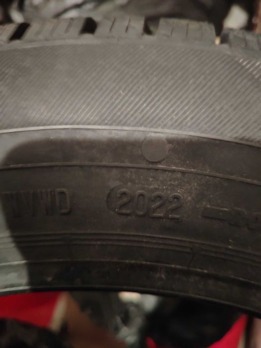 Автомобилни  зимни гуми 175/65/14 - 4 бр. , НОВИ!