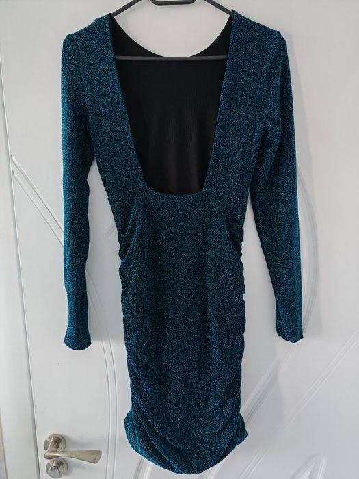 Празнична рокля Bershka S/М размер