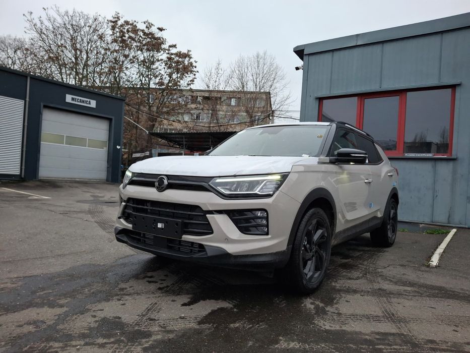 KG Mobility Korando Korando C313 MY25 SMART PLUS 1.5 GDI 163 HP FWD A6 BLACK