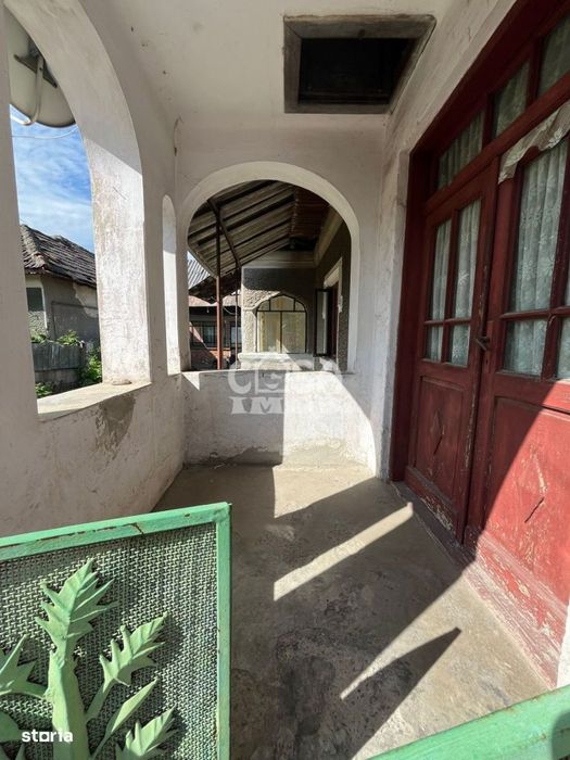 Casa la Doicesti cu teren de 1300 mp, livada si acces rapid catre Targ