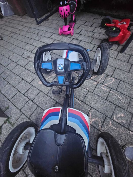 Cart copii BMW foloait f putin