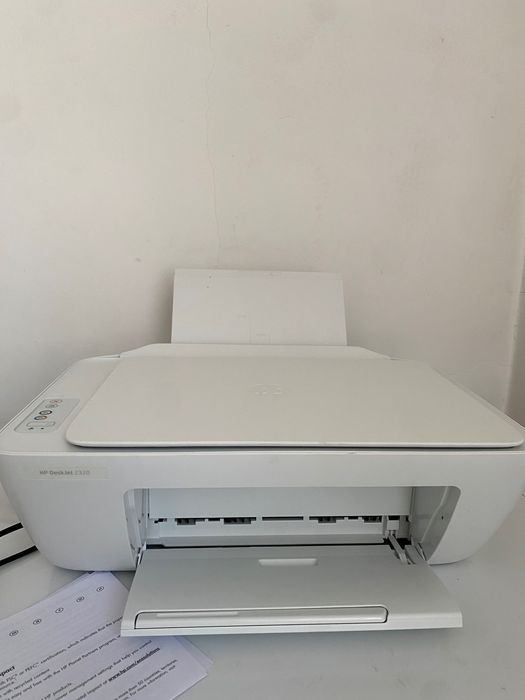 Цветной/Черно белый принтер Hp Deskjet 2300