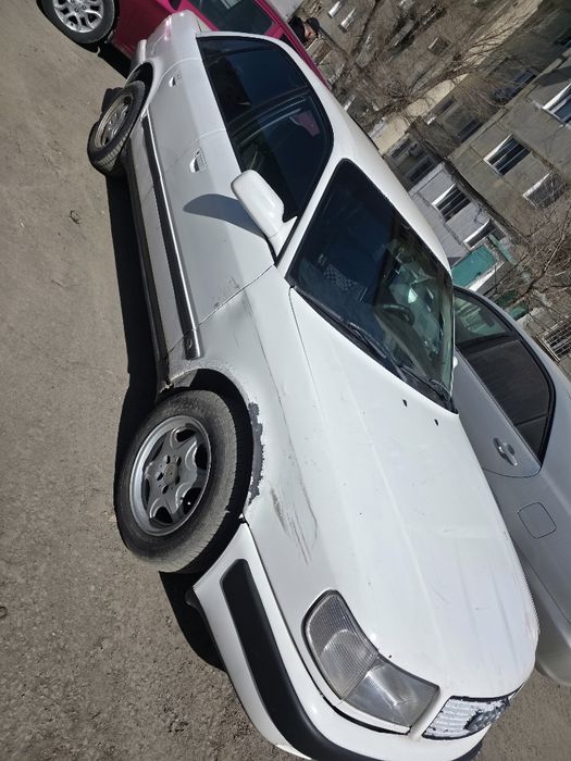 Продам Audi 100 C4