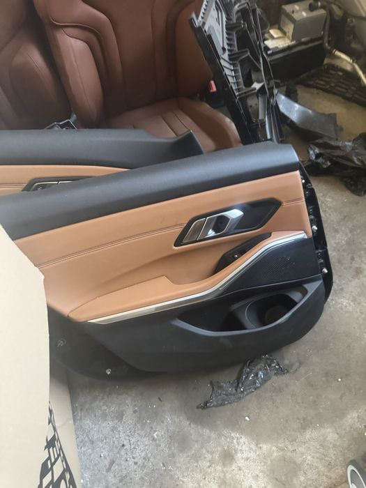 Bmw g20 седалки комлект