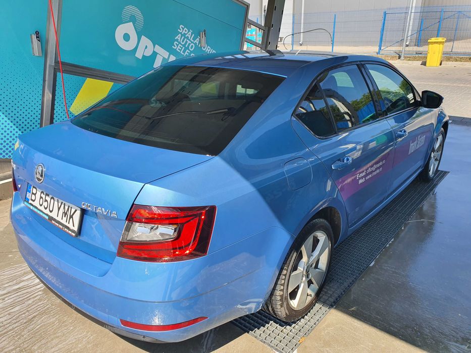 Autoturism Skoda Octavia berlina